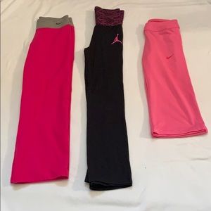 Girls Nike leggings and Capri pants Medium bundle